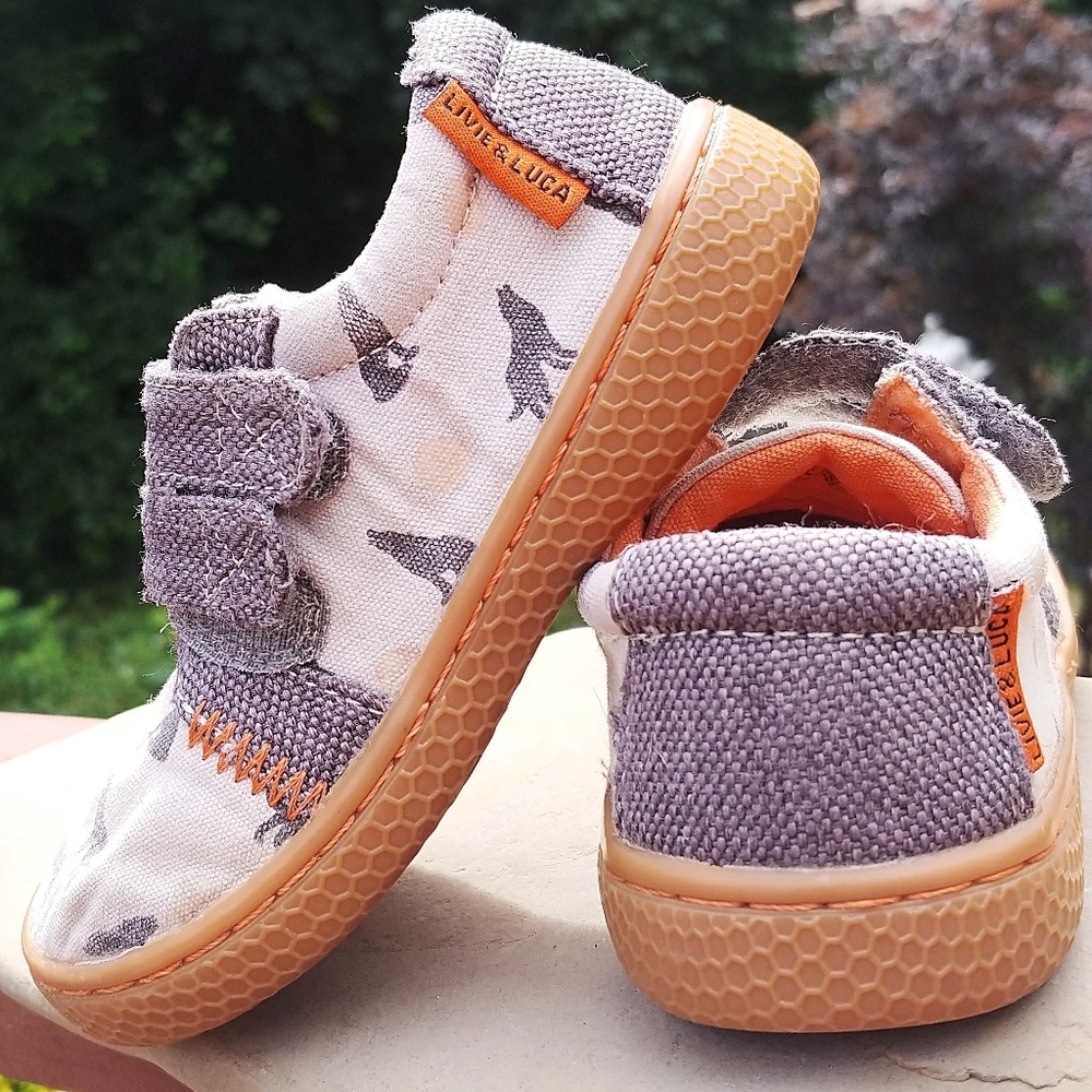 Livie and Luca Hayes Shoe with Coyotes - Size 8